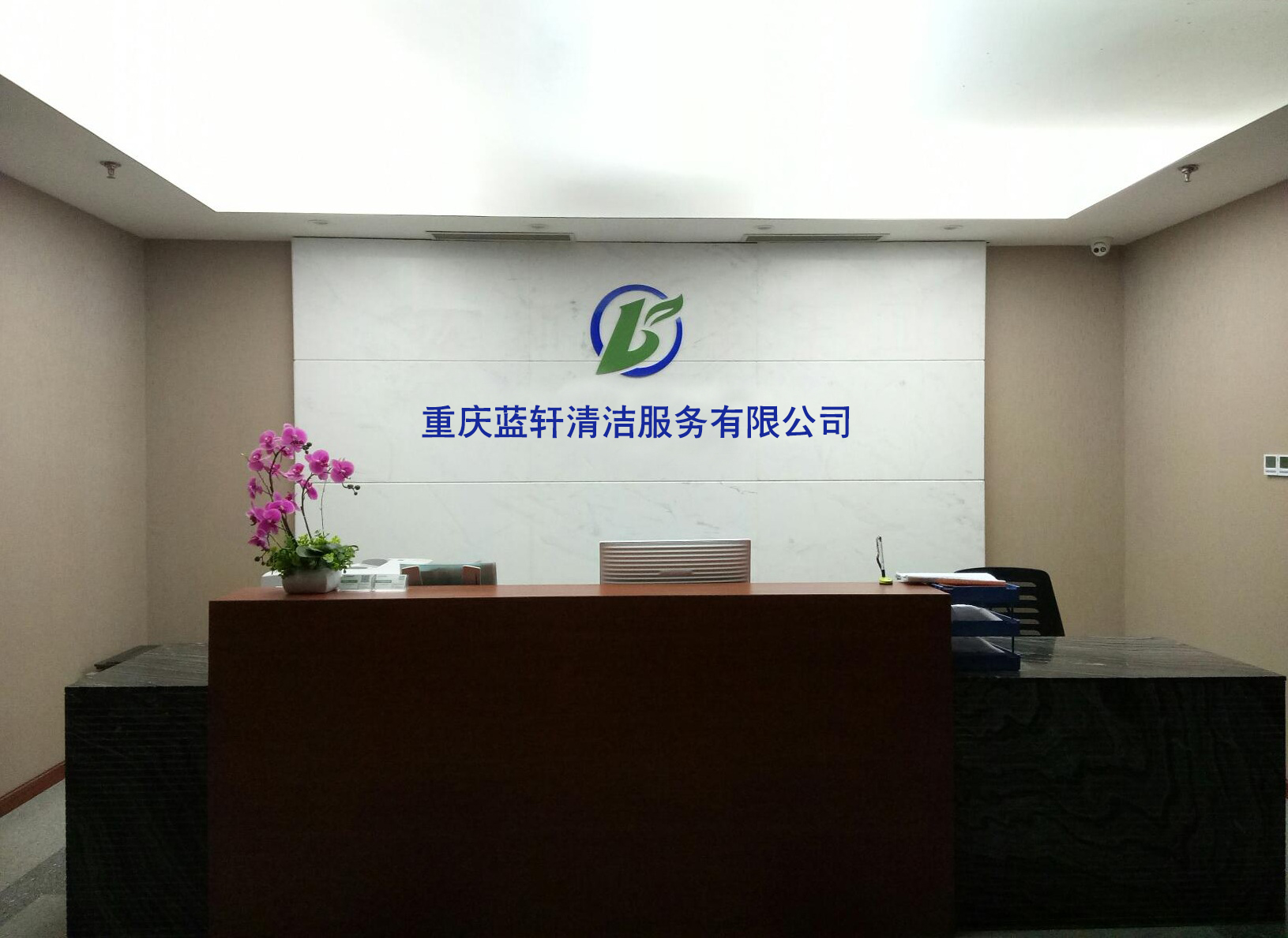 如何清洗沙發(fā)？