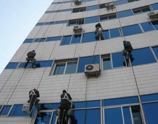 沙坪壩外墻清洗公司